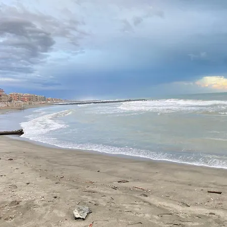Sonia's Penthouse - Rome Sea